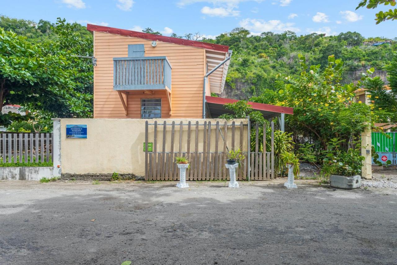 Appartement Charmant Au Carbet Avec Vue Sur La Mer 50 M² Le Carbet Bagian luar foto