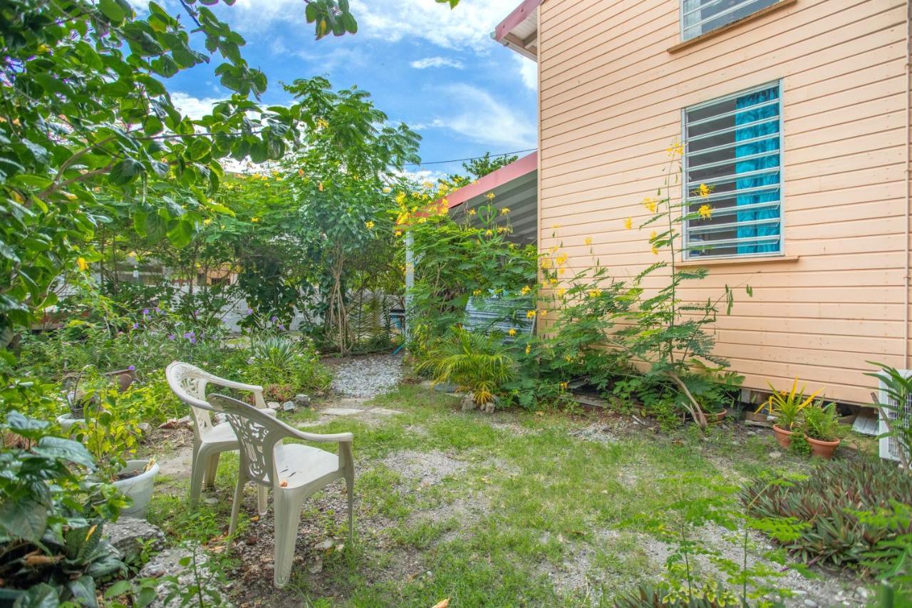 Appartement Charmant Au Carbet Avec Vue Sur La Mer 50 M² Le Carbet Bagian luar foto